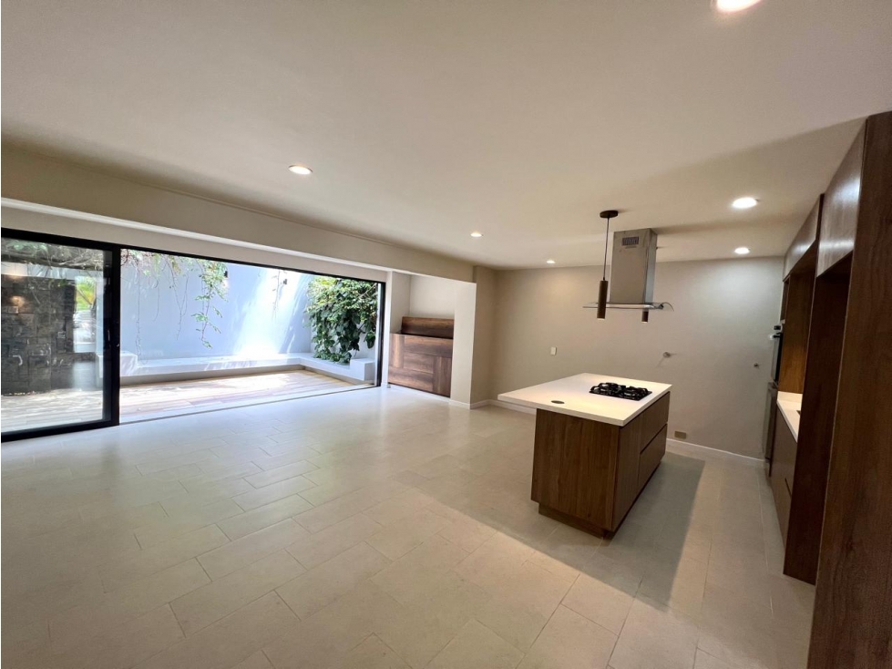 VENTA HERMOSA CASA DE LUJO- EL POBLADO l 190m2 — foto 2