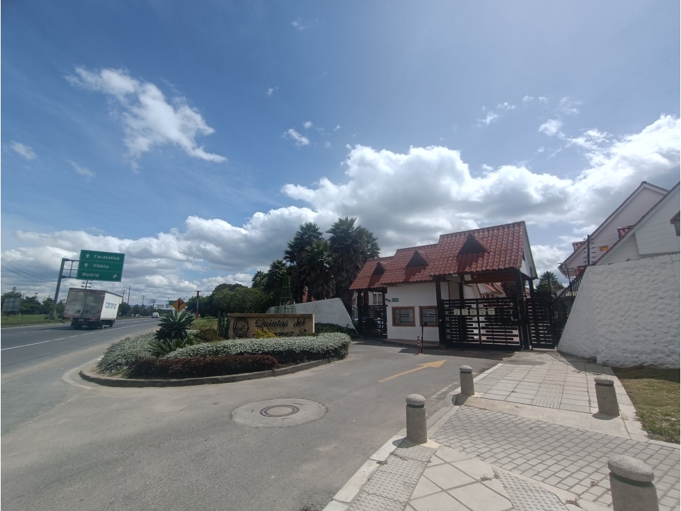 CASA EN VENTA MOSQUERA - C/marca.
