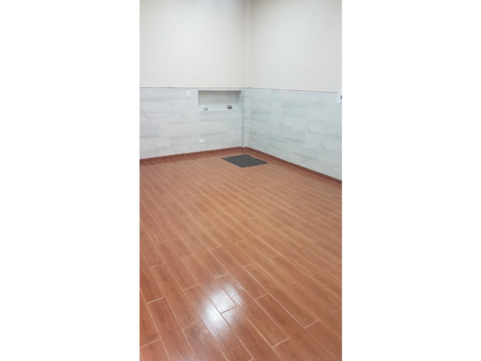 ARRIENDO LOCAL CHAPINERO BOGOTA - 4