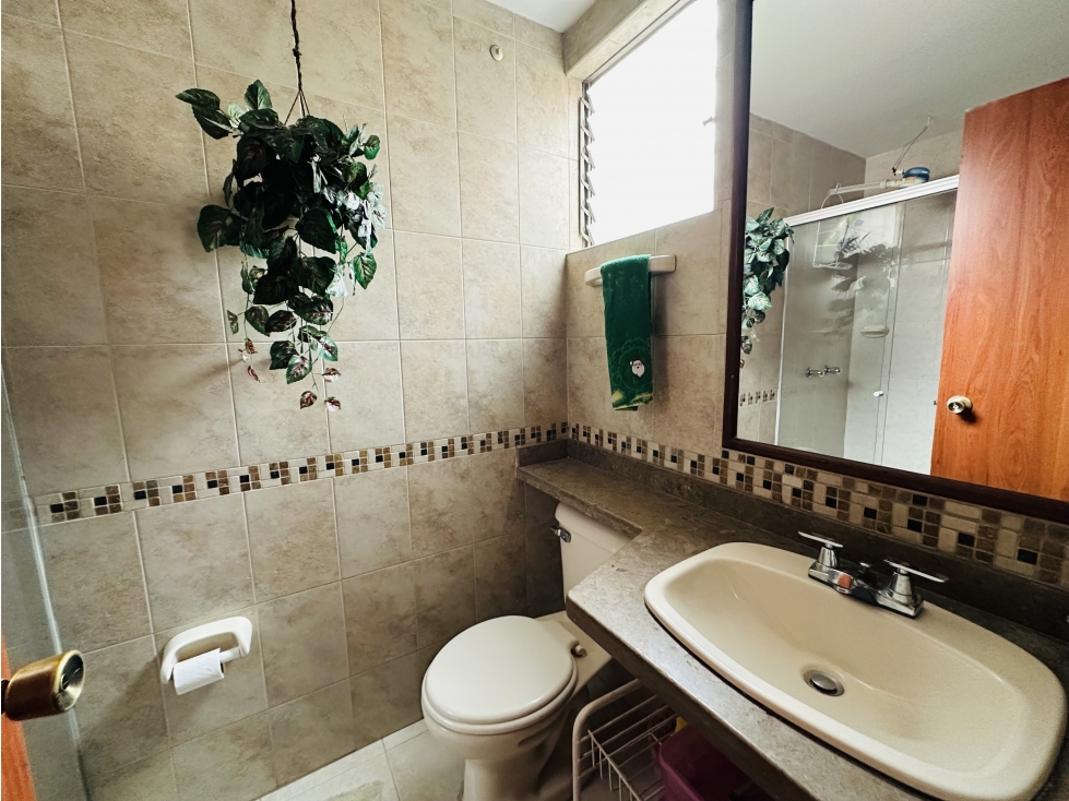 SE VENDE CASA EN LOS LAGARTOS BOGOTÁ — foto 3