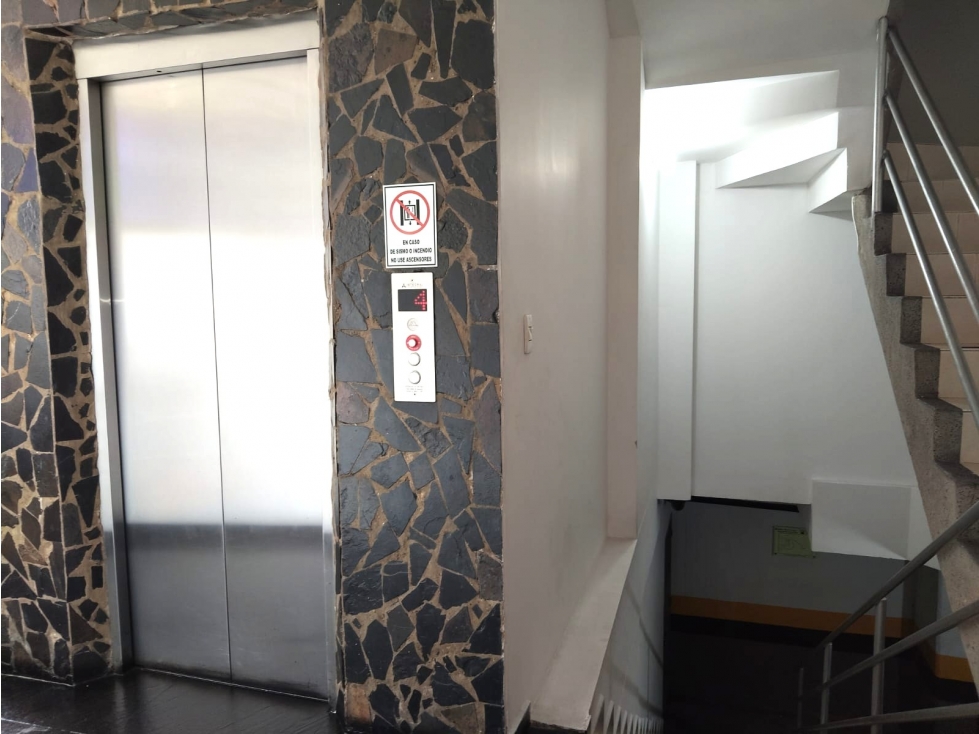 EN VENTA OFICINA CONSULTORIO PUENTE LARGO BOGOTA — foto 6