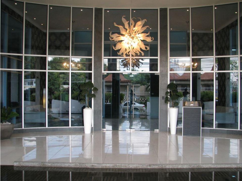 ALQUILO APARTAMENTO VISTA AL MAR PH JOY TOWER