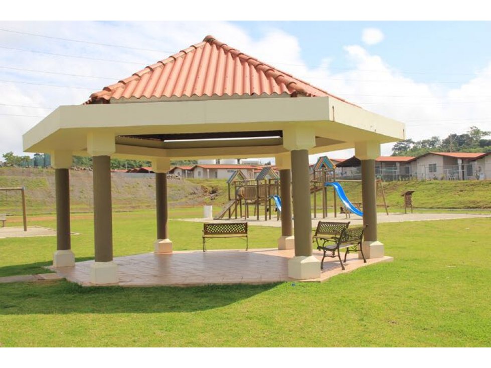 VENDO CASA BRISAS DEL GOLF ARRAIJAN — foto 2