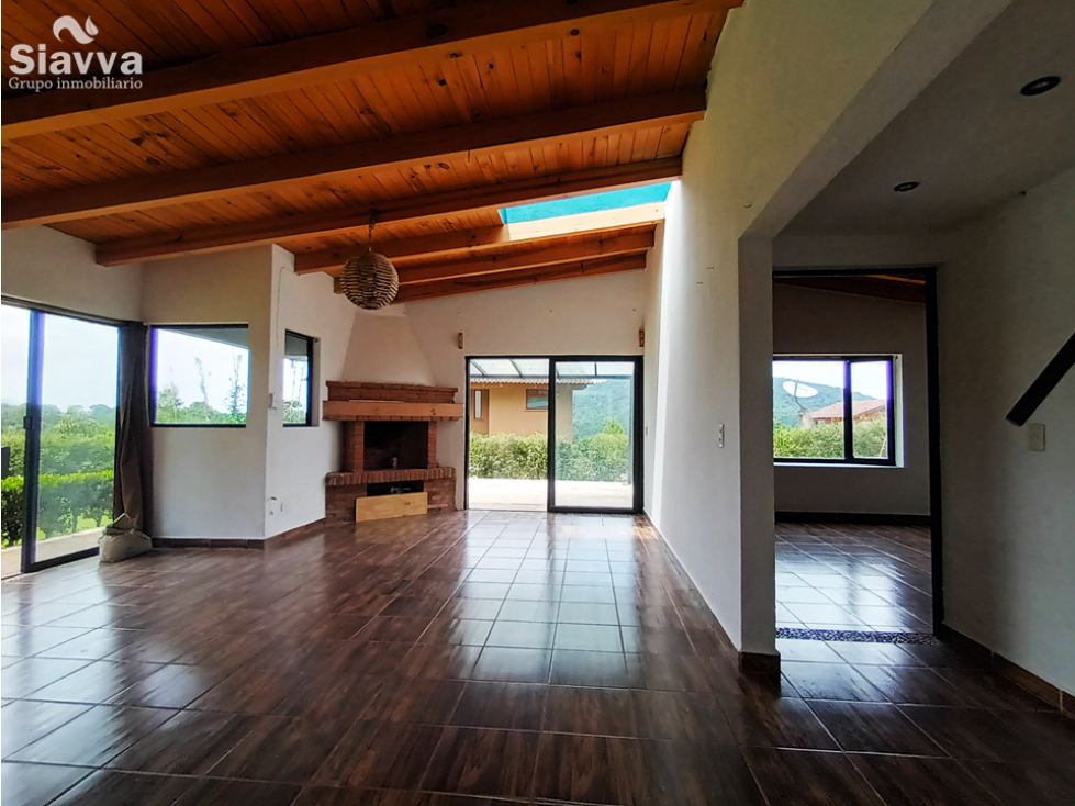 CASA EN RENTA EN LAS JOYAS CON VISTA A LAS MONTAÑAS - 4