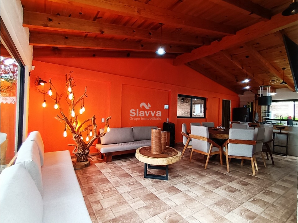 CASA EN RENTA EN AVANDARO CON AMPLIO JARDIN — foto 2