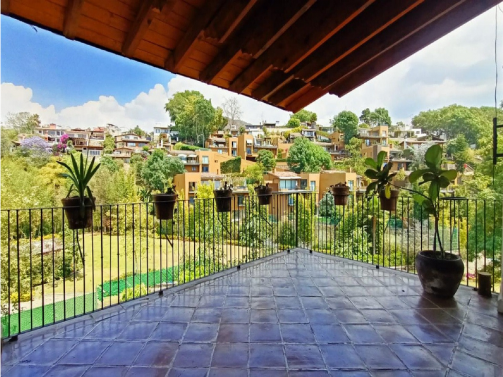 CASA EN VENTA CERCANA AL MALECON DE VALLE DE BRAVO - 1
