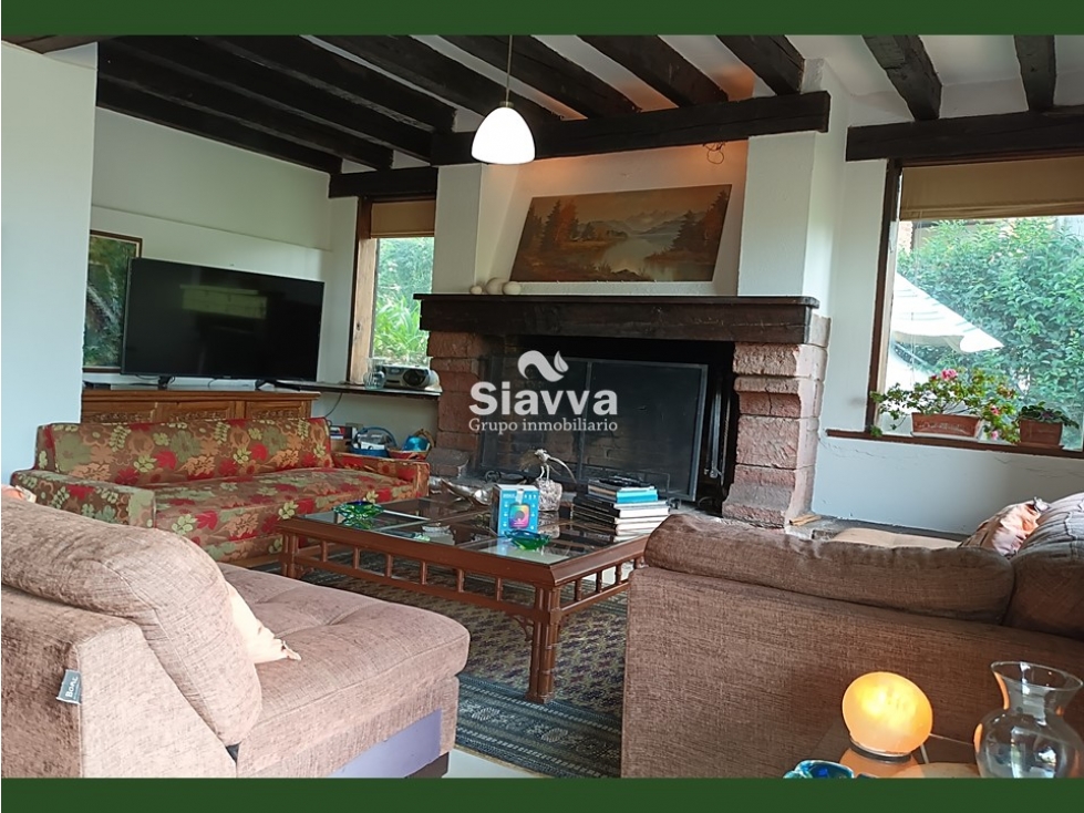 CASA EN VENTA || PARA REMODELAR || CLUB DE GOLF, AVÁNDARO - 2