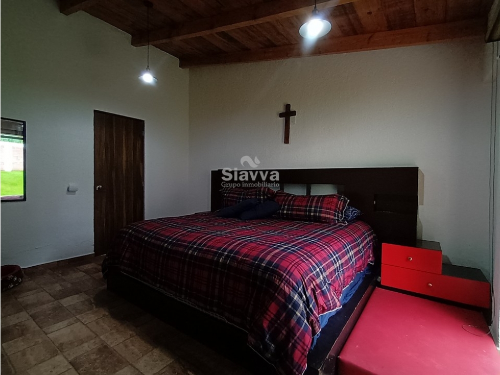 CASA EN RENTA EN AVANDARO CON AMPLIO JARDIN — foto 4