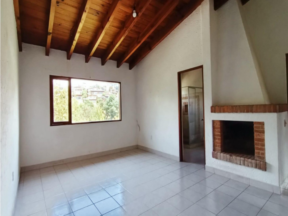 CASA EN VENTA CERCANA AL MALECON DE VALLE DE BRAVO - 4