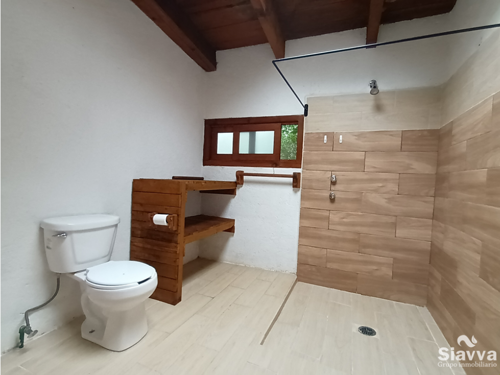 CASA EN RENTA CAMINO A LOS ALAMOS CON JARDIN — foto 3