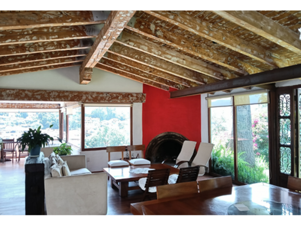 Casa en Venta en Zona centro de Valle de Bravo - 2