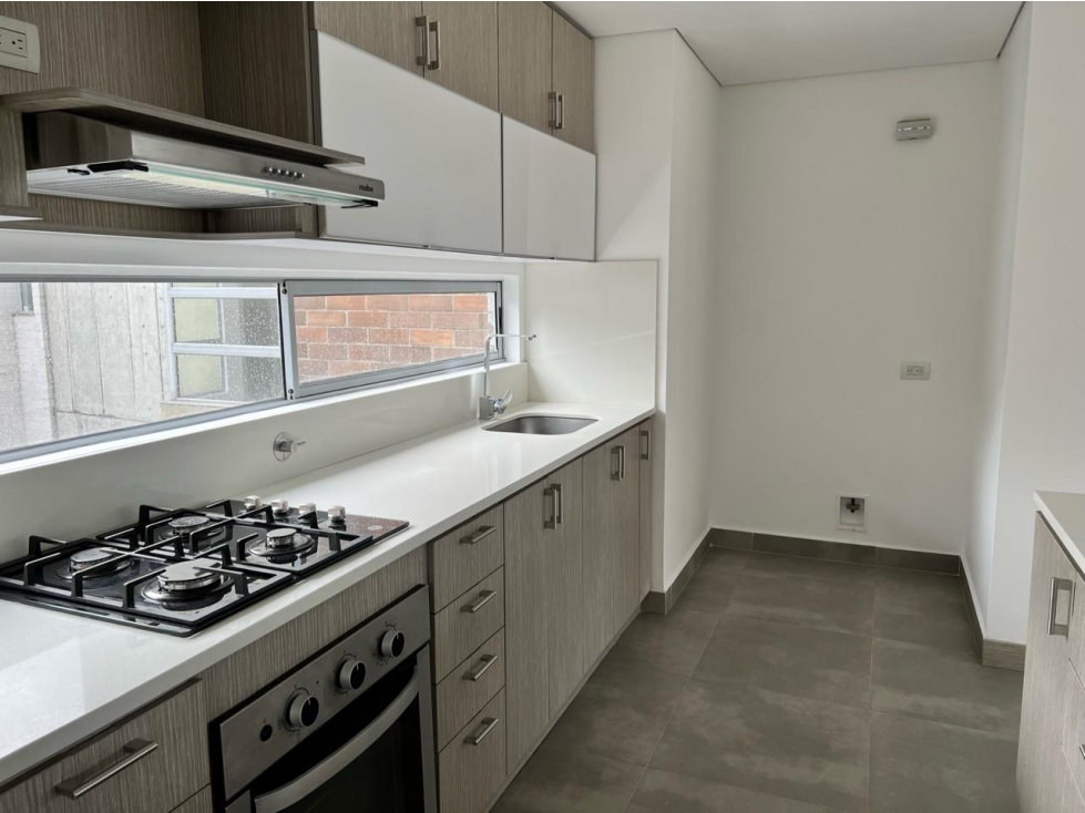 Apartamento en venta en Envigado sector Cumbres — foto 4