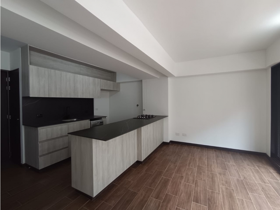 Arriendo Apartamento Unidad Retiro Club — foto 4