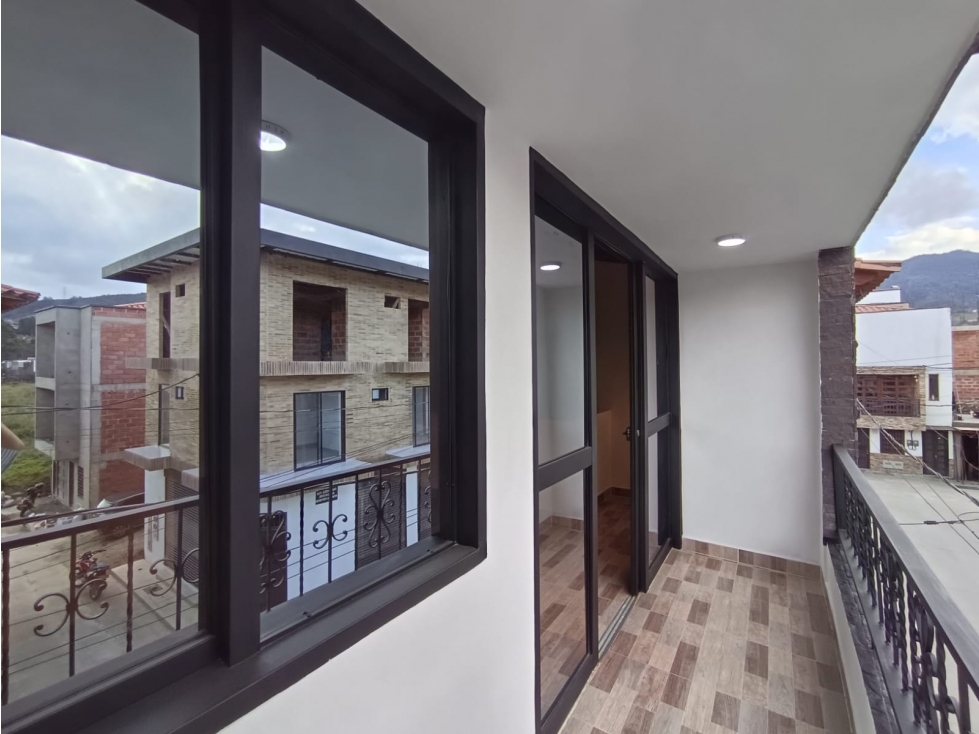 Arriendo Apartamento Barrio Santa Ana El Carmen de Viboral — foto 3