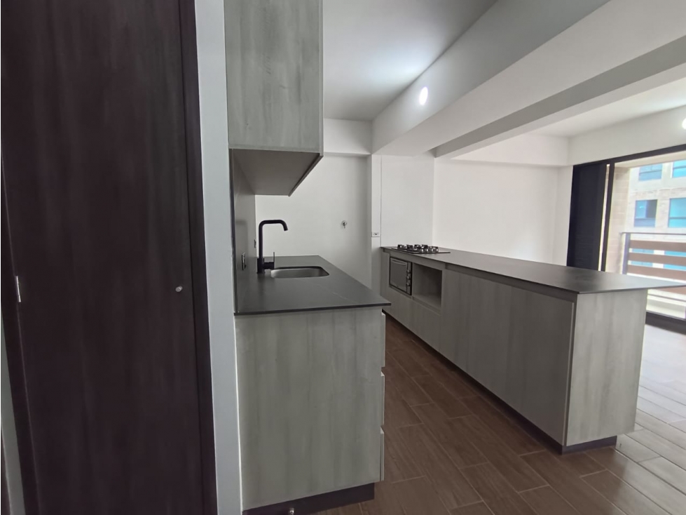 Arriendo Apartamento Unidad Retiro Club