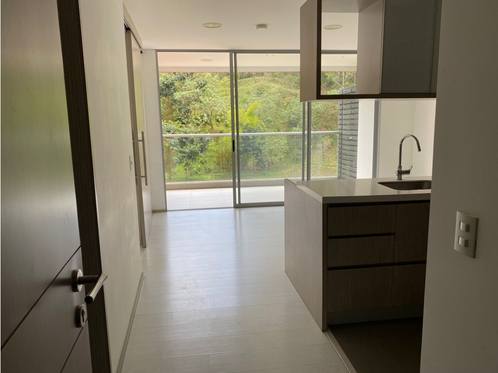 Arriendo Apartamento Portanova Suites — foto 3