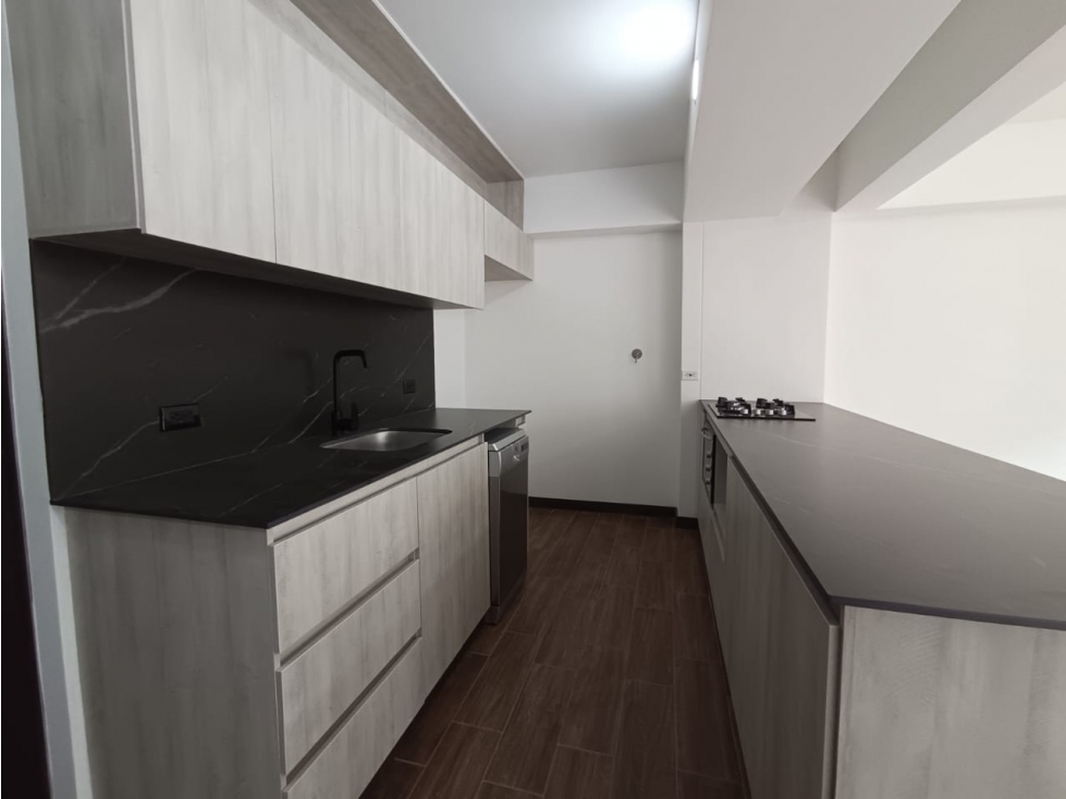 Arriendo Apartamento Unidad Retiro Club — foto 3