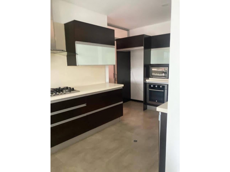 VENDO Apartamento Sector Ciudad Jardín en Cali, Valle del Cauca