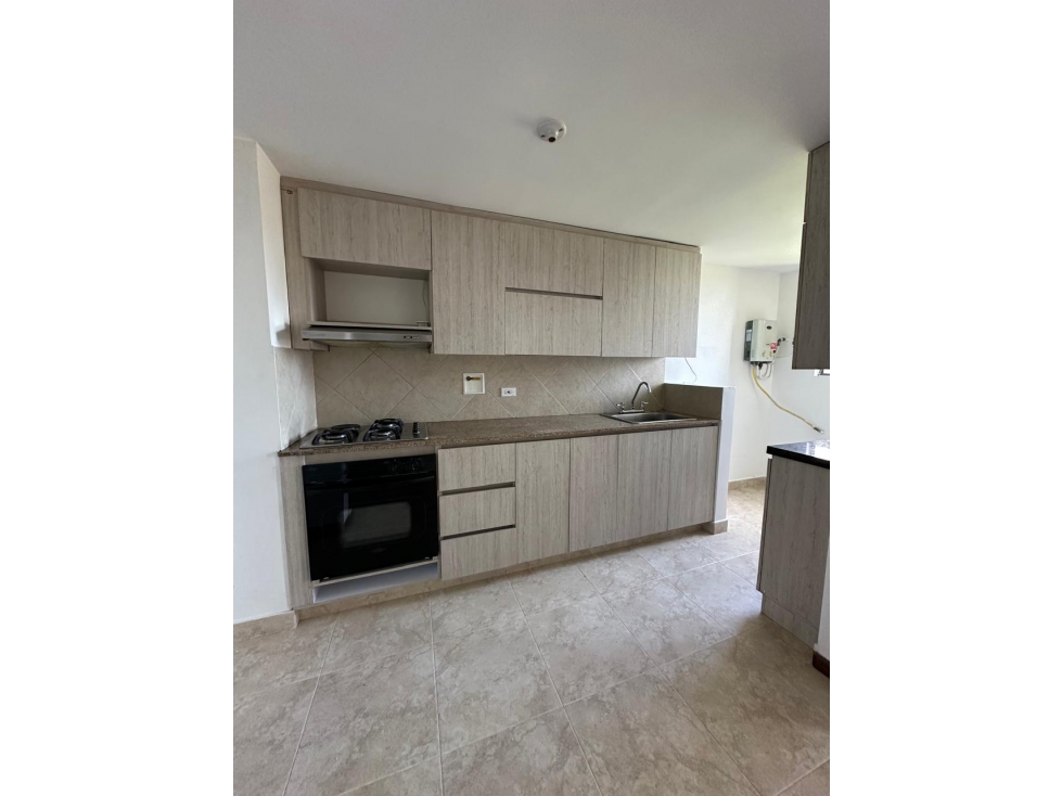 ARRIENDO APARTAMENTO ENVIGADO P6 9353046