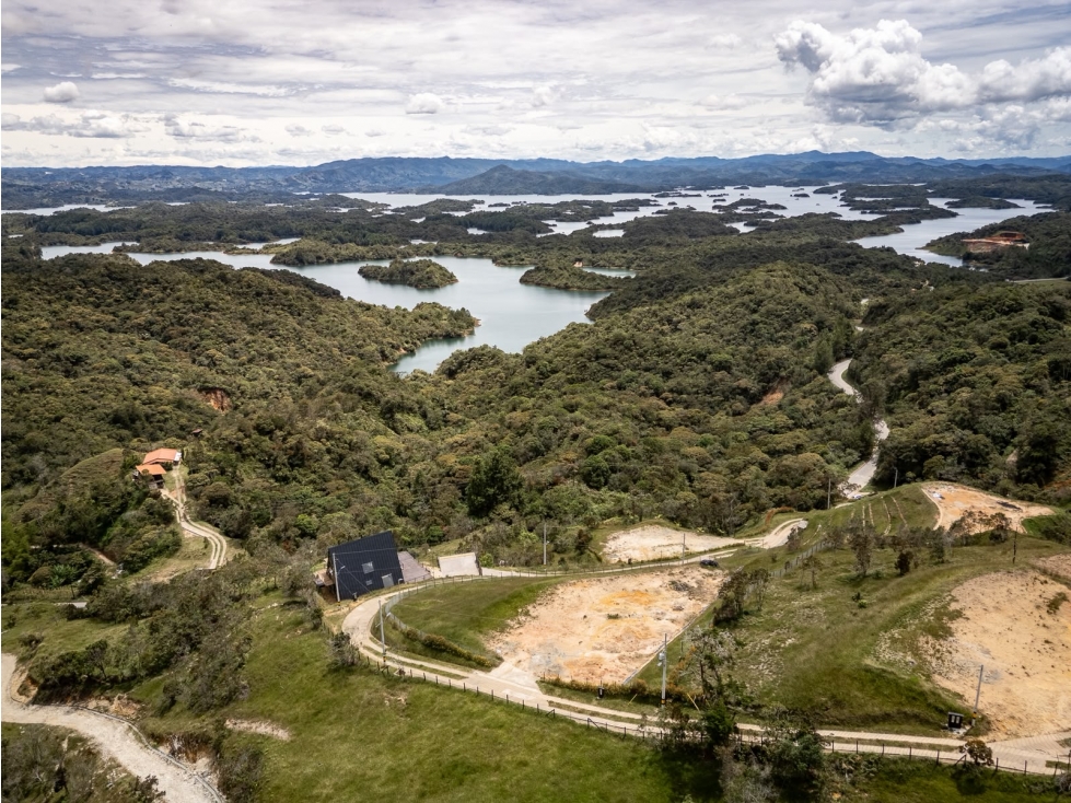 Vendo lote Guatape C. 10326836