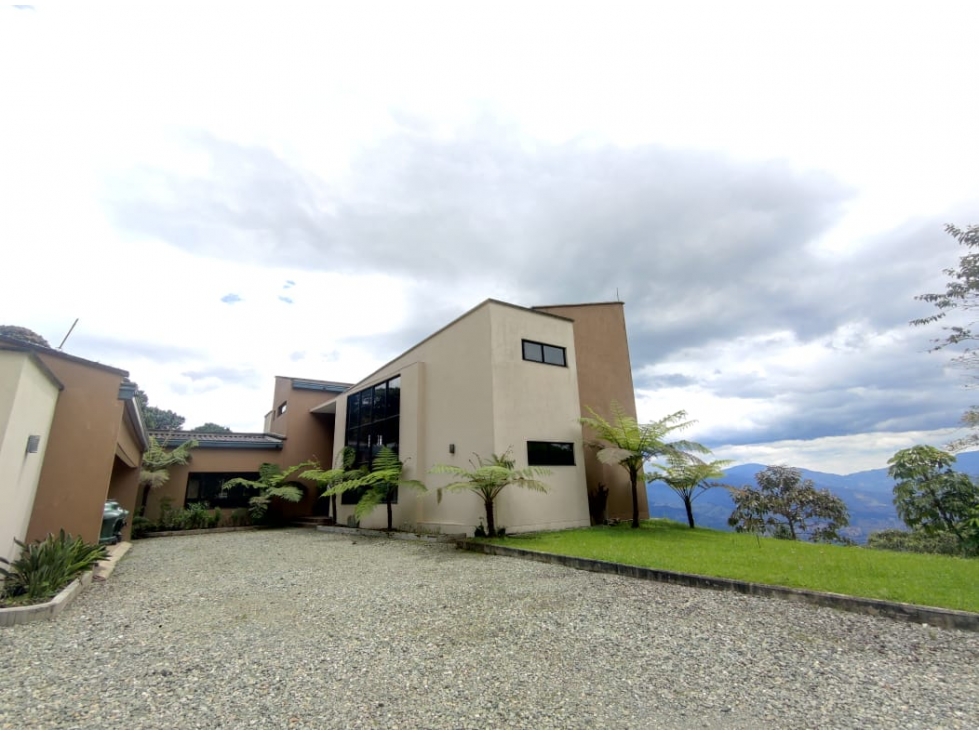 Venta de casa campestre en Alto de Palmas Envigado C5474810