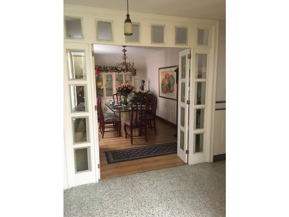 Venta / Arriendo. Casa. Medellín. La Castellana. P2 C5311290