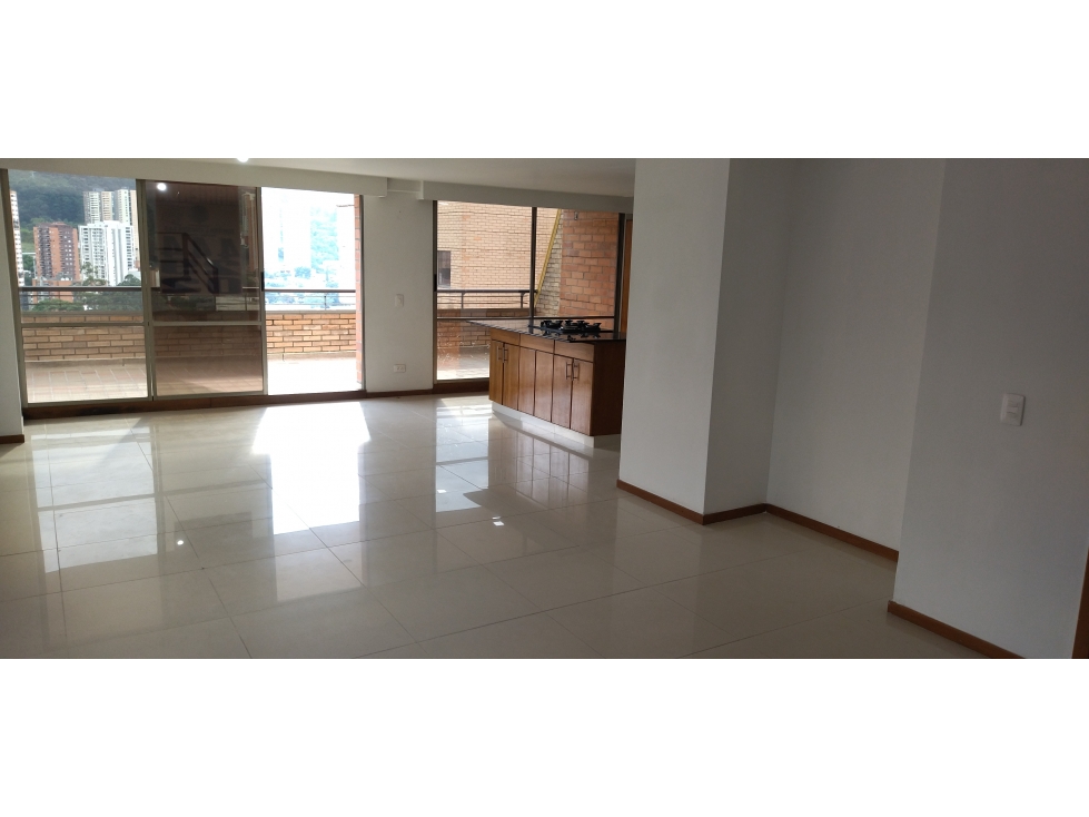 Venta Penthouse Sabaneta Aves María P.14 C.4571587