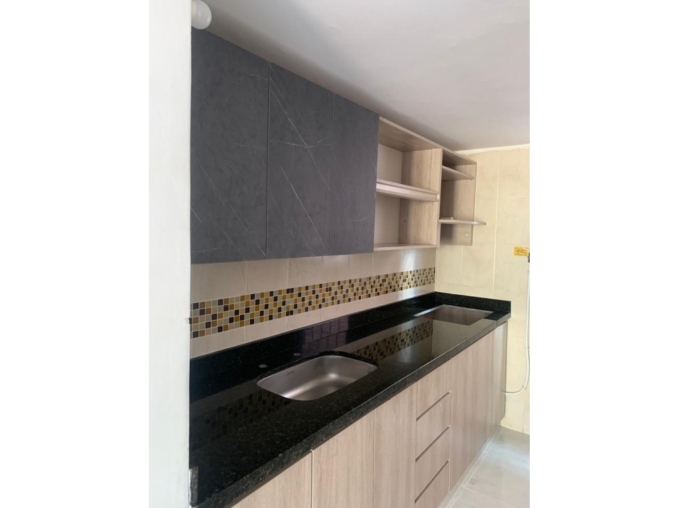 Venta de casa 2 y 3 piso Sabaneta Paso Ancho P2 C.7174334 — foto 2