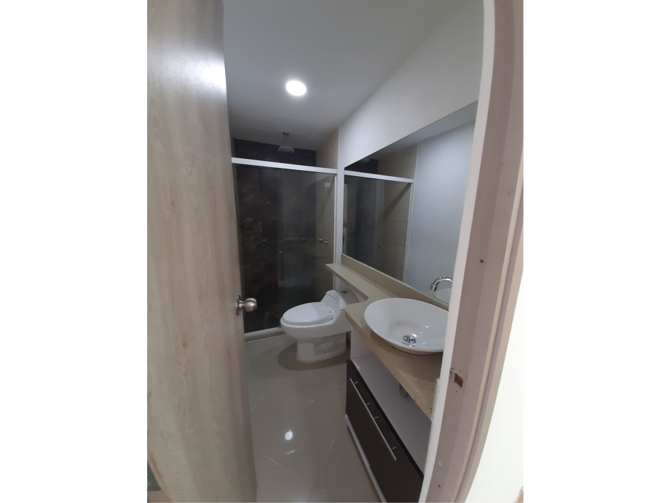 Venta Apartamento Itagüí Av. Pilsen P.5 C.3665400 - 6