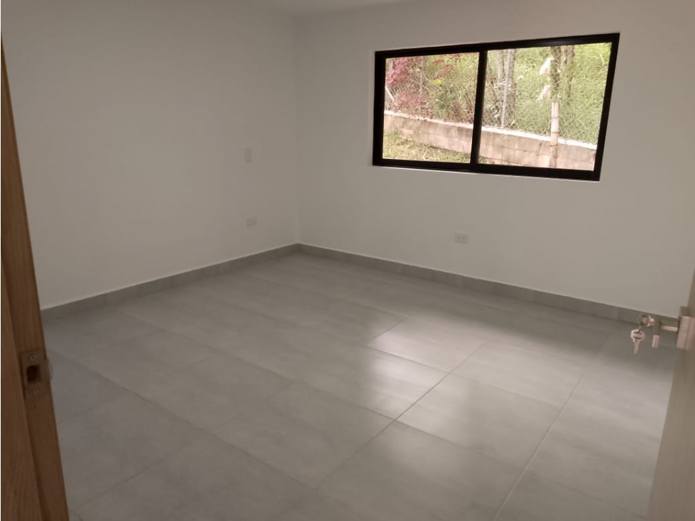 APARTAESTUDIO EN ARRIENDO MEDELLIN — foto 3