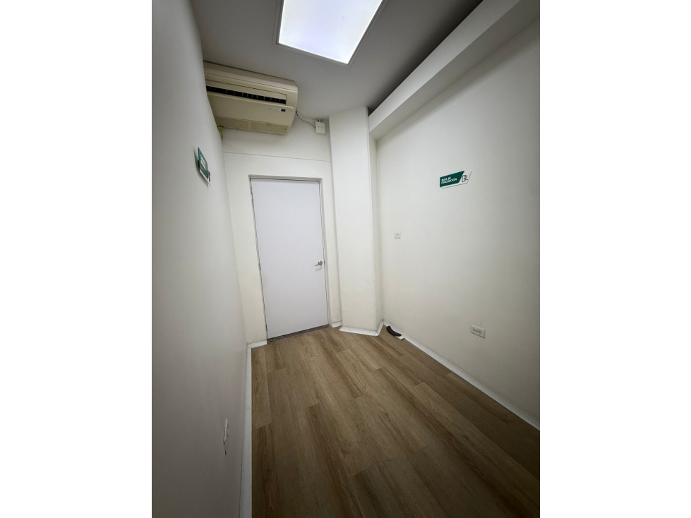 Arriendo local terminal del norte P.1 C. 10234251 — foto 2