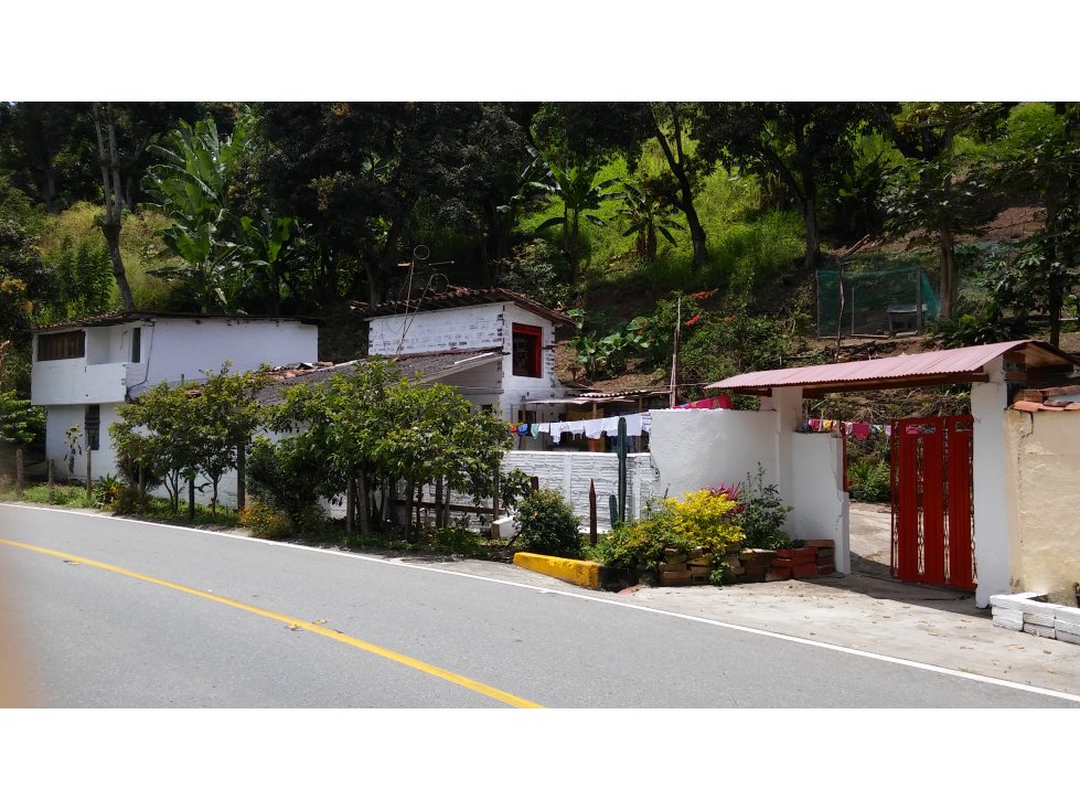 Casa con terreno para construir en barbosa