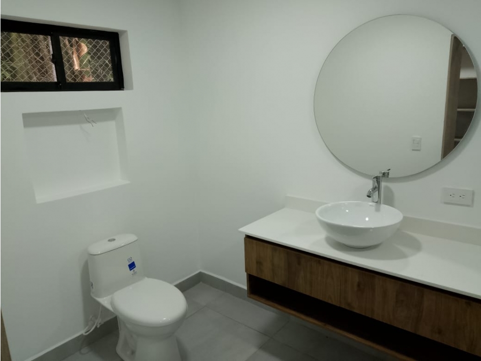 APARTAESTUDIO EN ARRIENDO MEDELLIN — foto 4