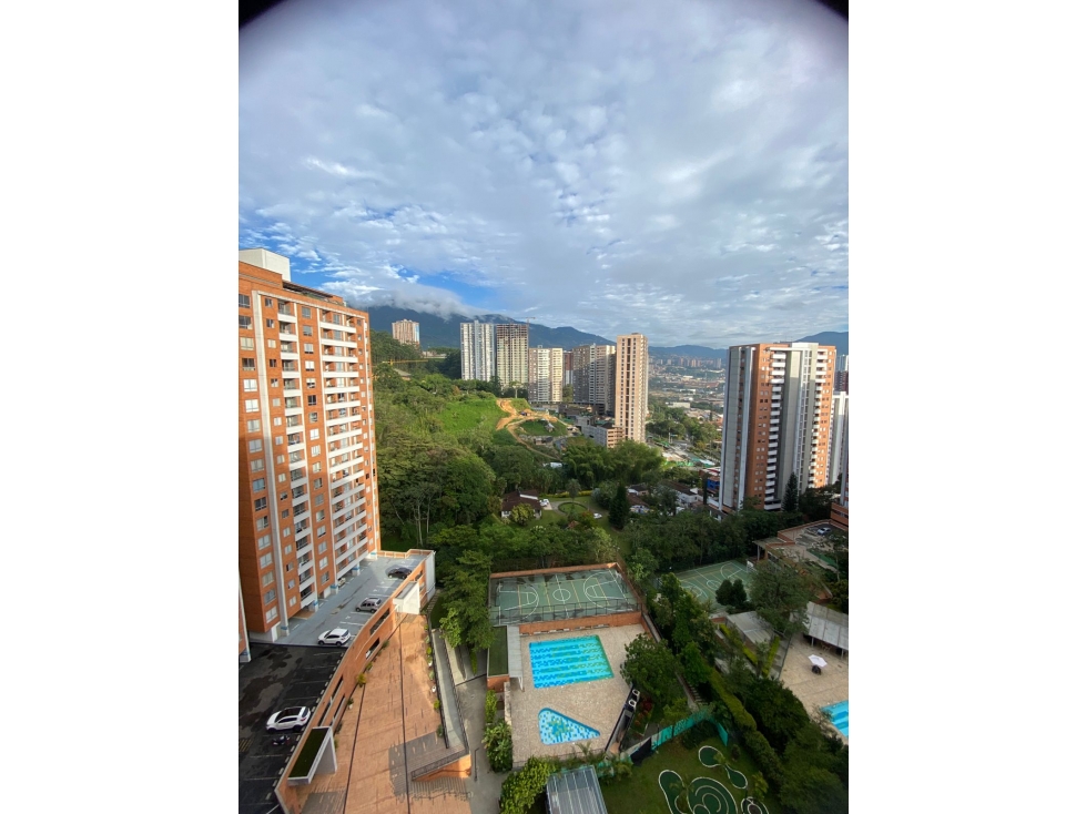 EN VENTA EN SABANETA APT 21 9404939