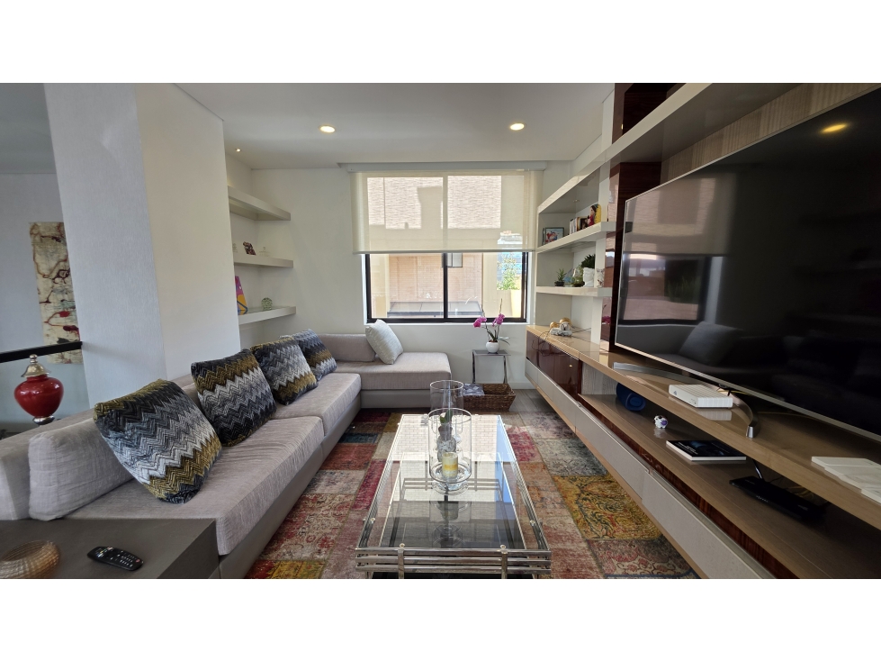 Apartamento dúplex con terraza en venta Bella Suiza Usaquén Bogotá — foto 6