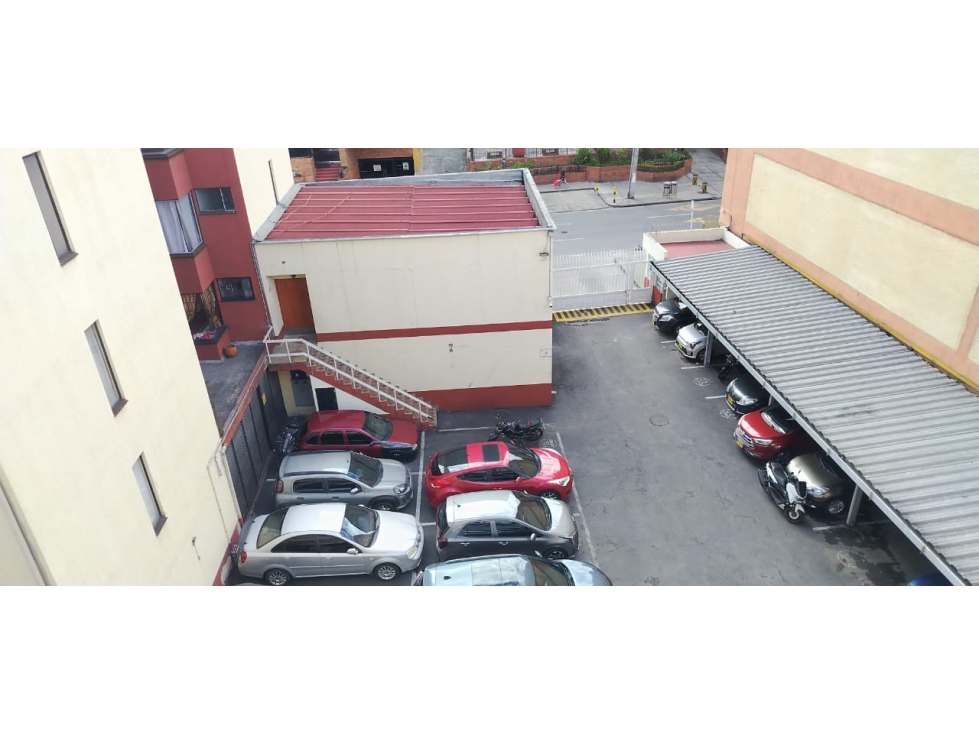 Pino Rojo - Apartamento en Venta en San Rafael, Puente Aranda — foto 2