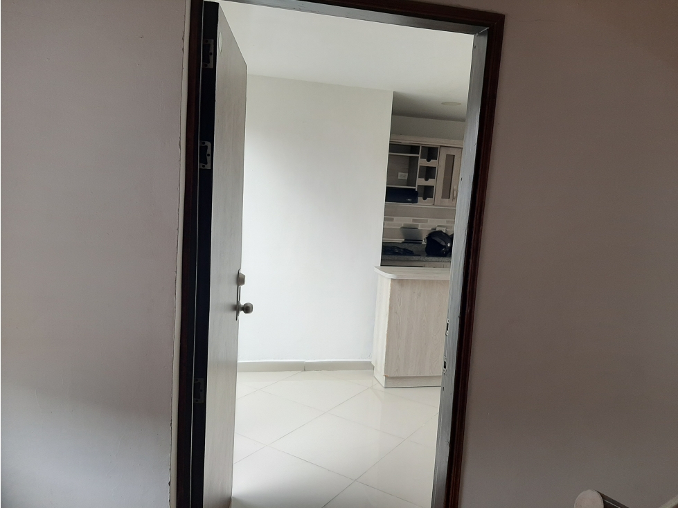 Venta Apartamento Itagüí Av. Pilsen P.5 C.3665400 - 4