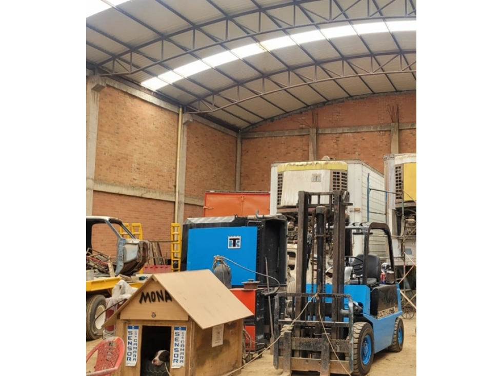 VENTA BODEGA PARQUE INDUSTRIAL FUNZA 1.160 M2 45 KVA - 2