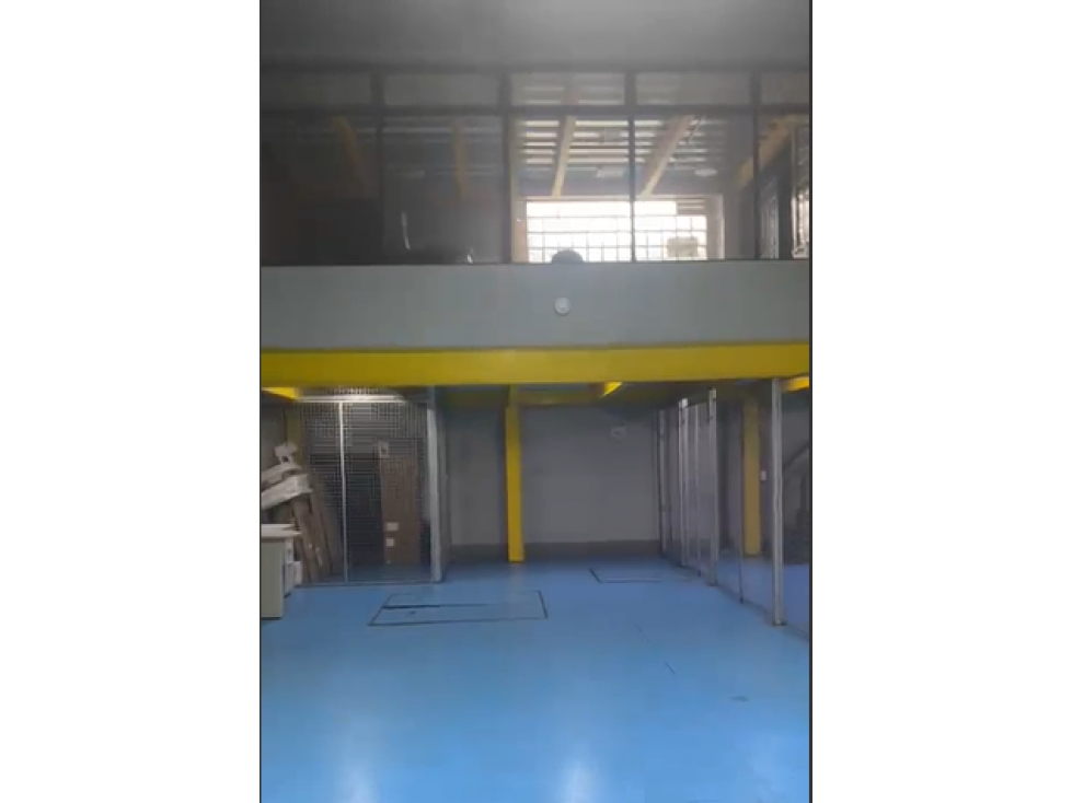 ARRIENDO BODEGA FONTIBON 242 M2 15 KVA - 1