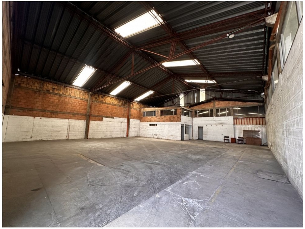 ARRIENDO BODEGA LA FRAGUITA? 1.580 M2 54 KVA