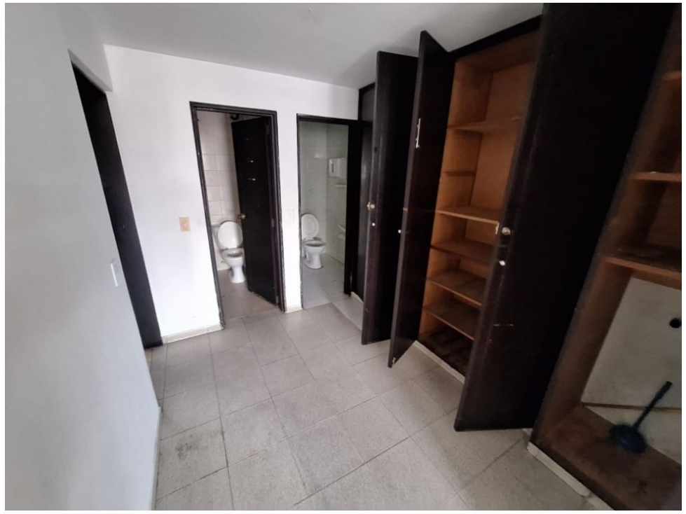VENTA BODEGA CHAPINERO 1.236 M2 22.5 KVA - 6