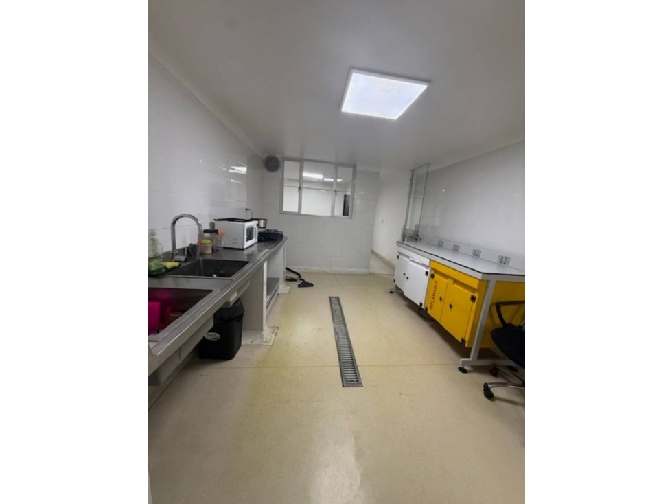 ARRIENDO BODEGA JORGE ELIÉCER GAITÁN 634 M2 — foto 5