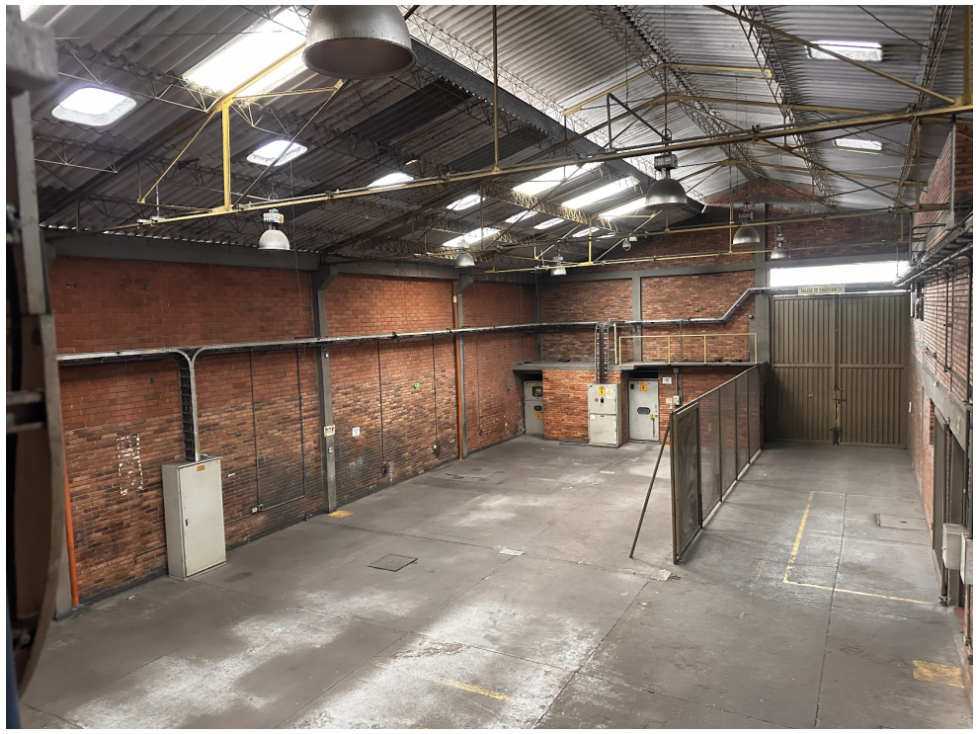 ARRIENDO BODEGA PUENTE ARANDA 600M2 200 KVA - 1