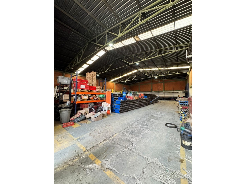 ARRIENDO BODEGA PARQUE INDUSTRIAL MOSQUERA 750 M2 35 KVA - 2