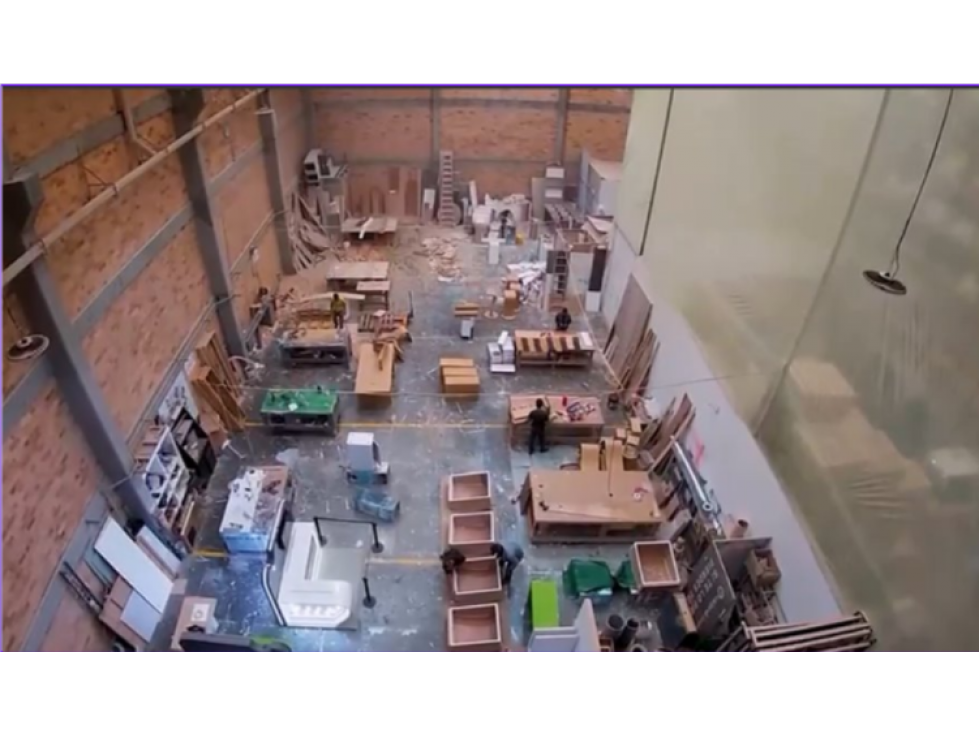 VENTA Y/O ARRIENDO BODEGA ZONA FRANCA 2.200 M2 75 KVA - 2