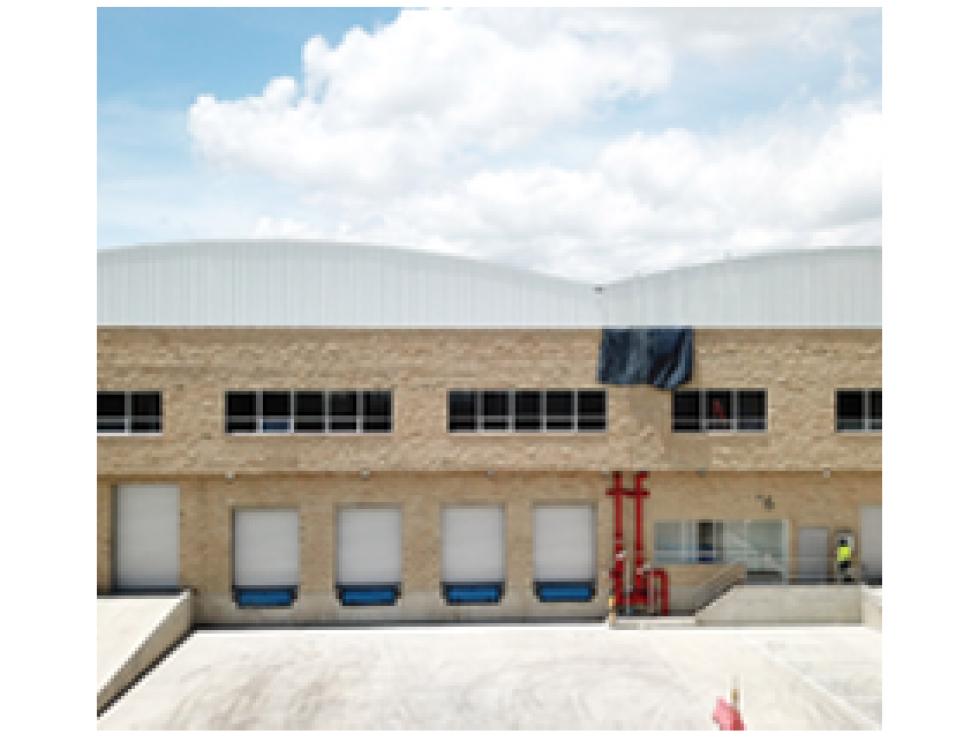 ARRIENDO BODEGA PARQUE INDUSTRIAL SIBERIA 6.111 M2 90 KVA - 1
