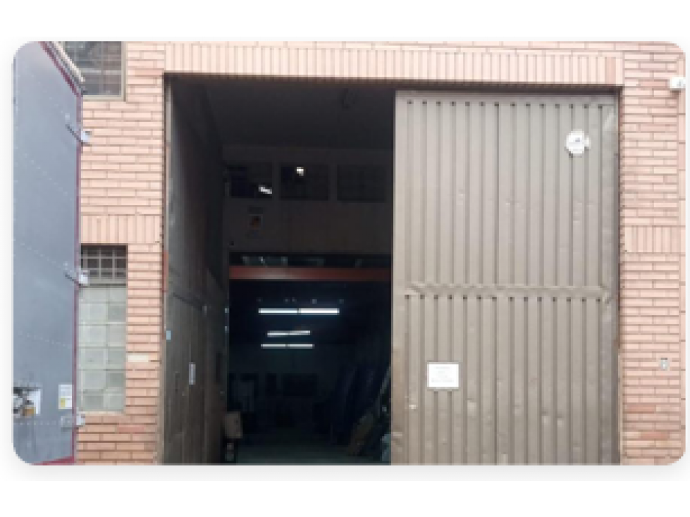 ARRIENDO BODEGA MARTIRES 1.008 M2 30 KVA - 1