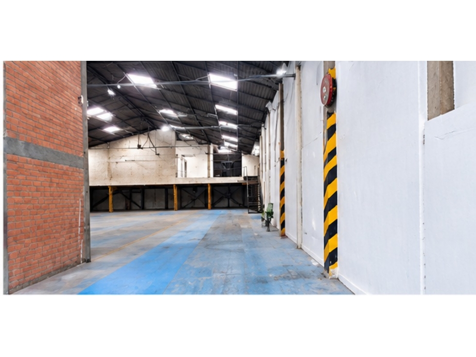 ARRIENDO BODEGA ENGATIVA 1.000 M2 19 KVA - 5
