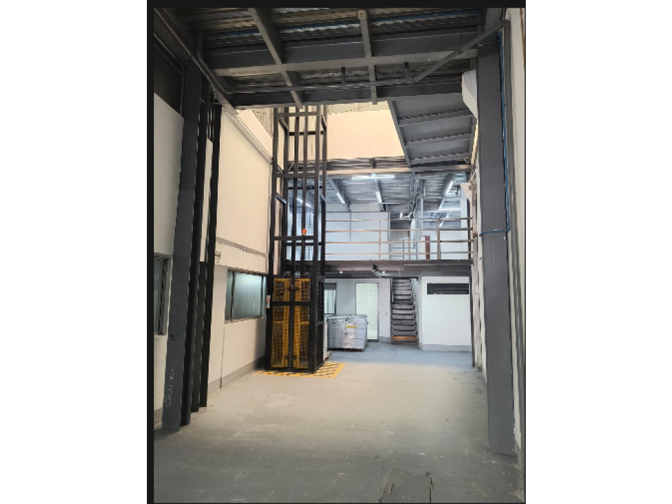 ARRIENDO BODEGA PUENTE ARANDA 850 M2 75 KVA — foto 6