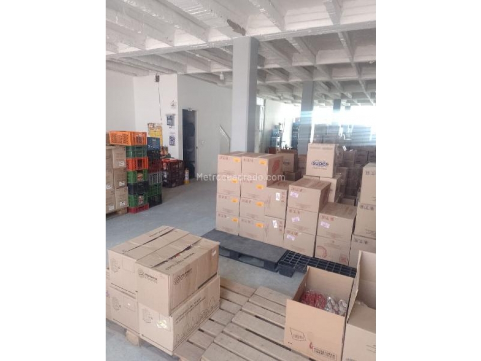 VENTA BODEGA FUNZA 746 M2 - 3